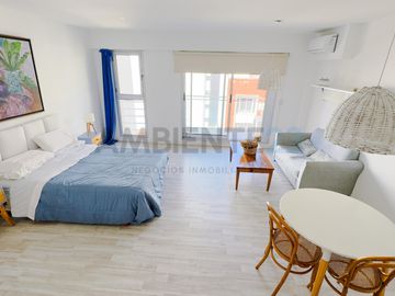 Echeverría 2900 - Amplio Departamento de 1 ambiente con balcon y vestidor - Belgrano