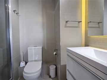 Amoblado 2D2B Vista Mar, Piscina Temperada, Jacuzzi, Gym