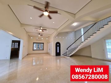 DISEWA RUMAH MEWAH at SRIWIJAYA RAYA, KEBAYORAN BARU (JARANG ADA)
