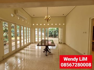 DISEWA RUMAH MEWAH at SRIWIJAYA RAYA, KEBAYORAN BARU (JARANG ADA)