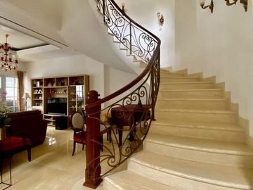 DIJUAL RUMAH MEWAH Jl TAMAN AMIR HAMZAH, MENTENG dkt CIKINI, JAKPUS