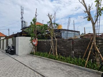 RUMAH MURAH DALAM KOMPLEK DI SESETAN BISA AKSES MOBIL