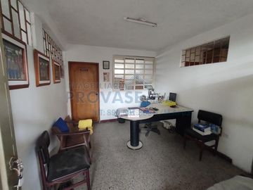 casa-local en venta en san miguel. Cod V101764