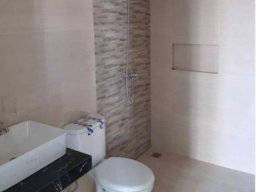 Rumah Cantik New Gress Darmo Permai Timur Surabaya