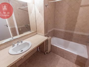 Libertad y Arenales - 3 Ambientes C/dep y Terraza C/quincho y Parrilla - 175 m2 TOUR 360