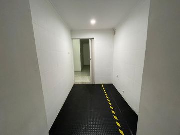edificio en arriendo en tequendama. Cod A1356