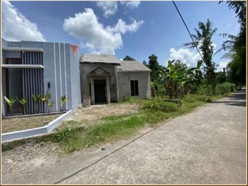 1 Unit Rumah Pesan Bangun Konsep Modern Minimalis di Randusari