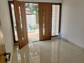 Di Sewakan Rumah Siap Huni 4 Kamar Full Renovasi di Jl. Turangga, Lengkong Bandung