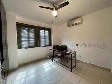 Se Vende Casa de 396 Mts2 en Costa Verde de La Chorrera (H)