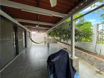 Se Vende Casa de 396 Mts2 en Costa Verde de La Chorrera (H)