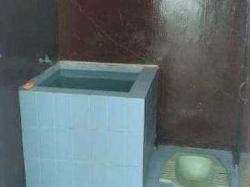 Disewakan Rumah 1,5 Lantai Lokasi Di Jl. Manyar Rejo, Surabaya