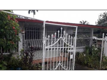 VENDO CASA EN ARRAIJAN SECTOR 11  PAZ  3R