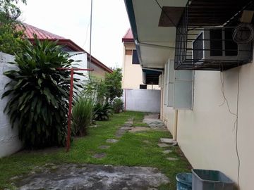 Fully Furnished with Three Bedrooms House and Lot for Rent i
