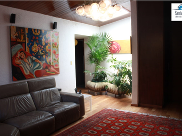 Casa con alberca en venta Col. Vista Bella $14,500,000.00 (TAMBIÉN EN RENTA)