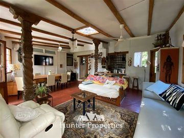 Casa en Venta en Lo Barnechea Antigua