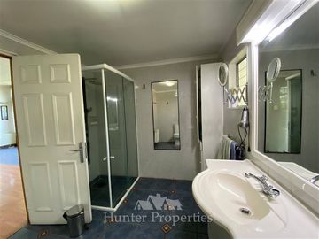 Casa en Venta en Lo Barnechea Antigua