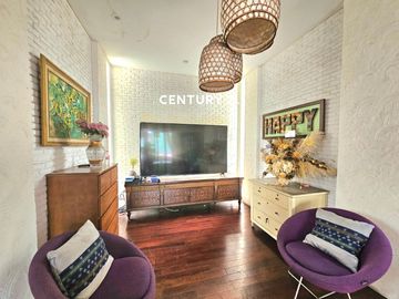 Rumah Mewah Semi Furnished Ada Swimming Pool Di Sektor 9 Bintaro