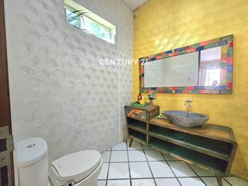Rumah Mewah Semi Furnished Ada Swimming Pool Di Sektor 9 Bintaro