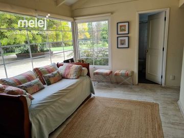 Venta Maravillosa Casa Estilo Georgian en Condominio, Buin