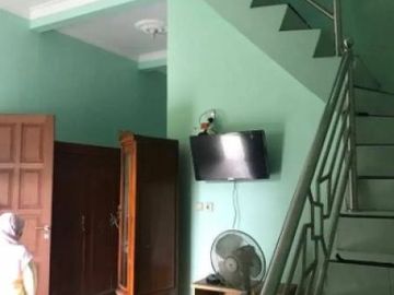 Rumah di Puri Gunung Anyar Surabaya