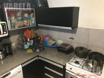 Río de Janeiro 600 P2º Caballito 2 amb. fte. c/ balcón. Parque Centenario. Venta con Renta.