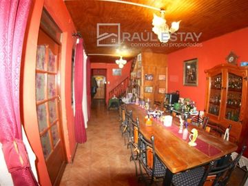 Casa en venta de 5 dorm. en Los Andes