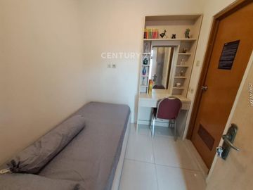 Dijual Rumah Terawat Strategis Pondok Indah Jakarta Selatan
