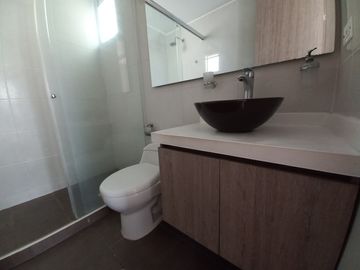 apartamento en venta en conjunto residencial portobello  piso 8. Cod V13390