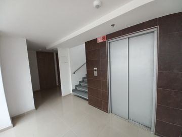 apartamento en venta en conjunto residencial portobello  piso 8. Cod V13390