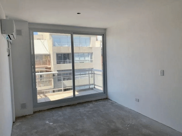 NUEVO PRECIO - A ESTRENAR - Monoambiente divisible en Venta en Villa Crespo 35 m2 + balcón, con cochera opcional y amenities - Julián Alvarez 600