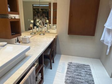 CASA EN VENTA EN LOMAS HIPÓDROMO