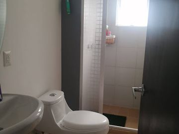 VENDO DEPARTAMENTO LA CIMA ESMERALDA ZONA ESMERALDA