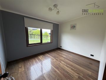 Casa en arriendo de 3 dorm + salita+quincho en Puerto Varas