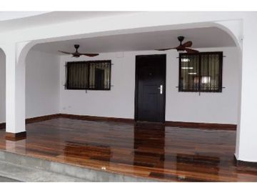 Alquiler/ Venta de Casa Duplex en Vía Israel -San Francisco (MM)