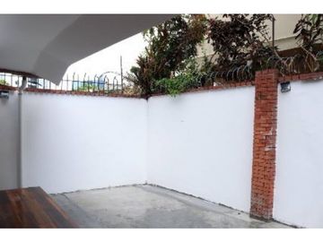 Alquiler/ Venta de Casa Duplex en Vía Israel -San Francisco (MM)