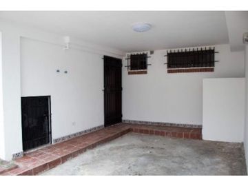 Alquiler/ Venta de Casa Duplex en Vía Israel -San Francisco (MM)