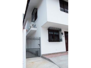Alquiler/ Venta de Casa Duplex en Vía Israel -San Francisco (MM)