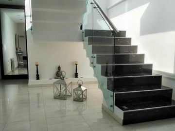 Venta de casa en el Barrio de los Talas