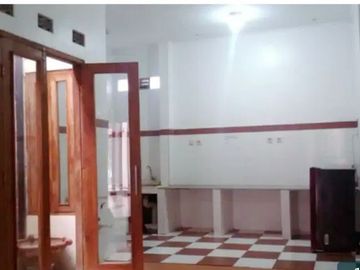 AMANKAN SEKARANG, KOST 6 KAMAR DI WAHID HASYIM SELATAN AMPLAZ