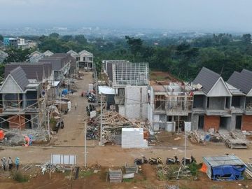 Residential Feels Villa Strategic Location Merjosari Islamic Area