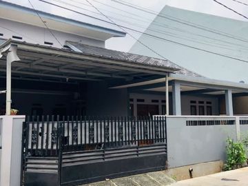 DIJUAL RUMAH KOKOH TERAWAT SIAP HUNI DI PEKAYON BEKASI SELATAN GALAXY