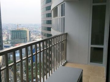 For RENT: Fully Furnished 1 Bedroom in One Central Makati