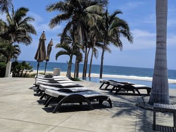 Departamento vista al mar, en residencial privado con club de playa y campo de g