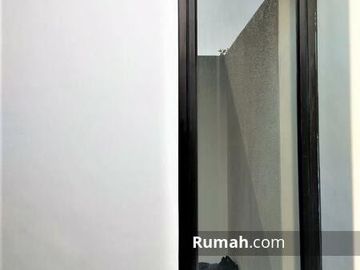 Rumah mewah 2 lantai konsep sehat di selatan jakarta