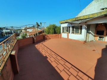 Casa PH en venta en Ramos Mejia Sur
