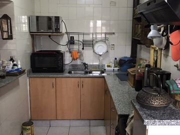 CASA EN VENTA DE 2 HAB + PATIO y COCHERA