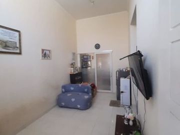 Rumah Purimas Hadap Selatan