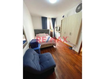 Vendo acogedora casa de 3 pisos diseñada para brindarte comodidad y estilo, en un entorno seguro lleno de naturaleza
 en la exclusiva Urbanización La