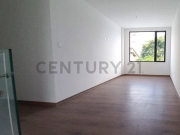 CASA MODERNA POR ESTRENAR TUMBACO 3 DORMITORIOS