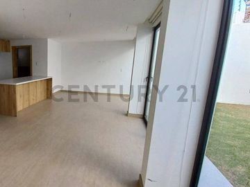 CASA MODERNA POR ESTRENAR TUMBACO 3 DORMITORIOS